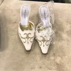 White and gray low cut heels